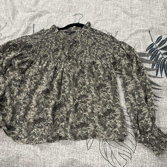 Top - Picture 2 of 2